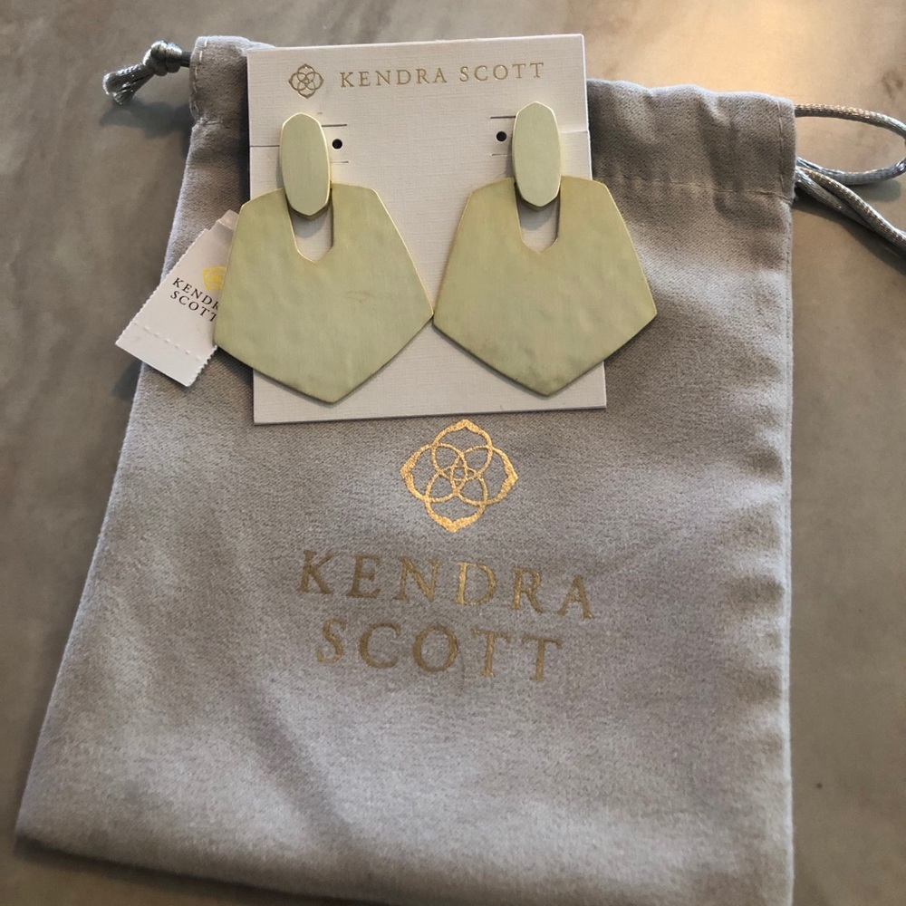 Kendra Scott Finch Earring NWT